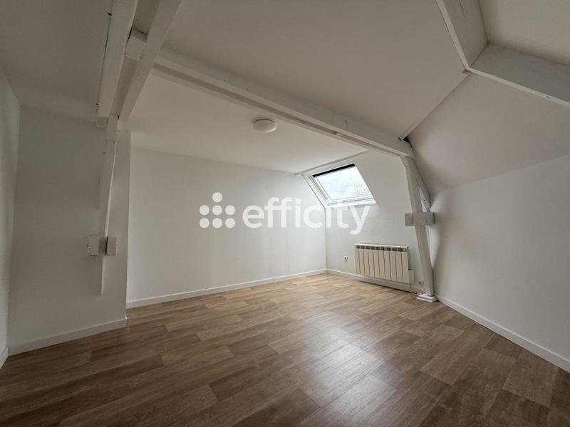 Maison - 250 m² - 8 pièces