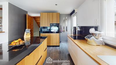 Maison - 189 m² - 6 pièces