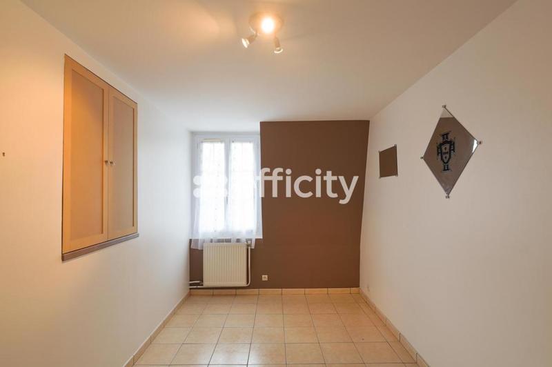 Maison - 117 m² - 8 pièces