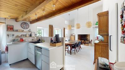 Maison - 286 m² - 11 pièces