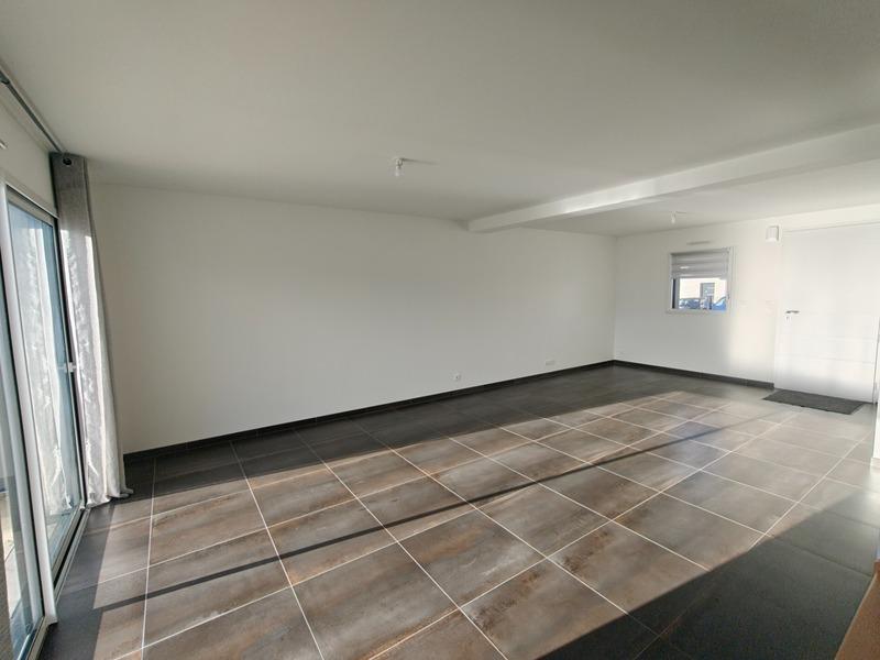 Maison - 96 m² - 5 pièces