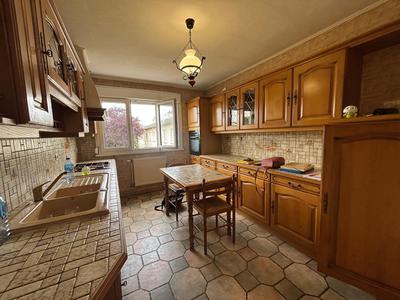 Maison - 98 m² - 4 pièces