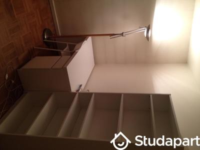 Chambre - 12 m² - 1 pièce