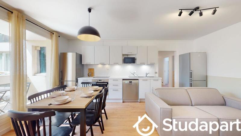 Chambre - 11 m² - 1 pièce