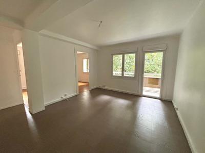 Appartement - 64 m² - 4 pièces