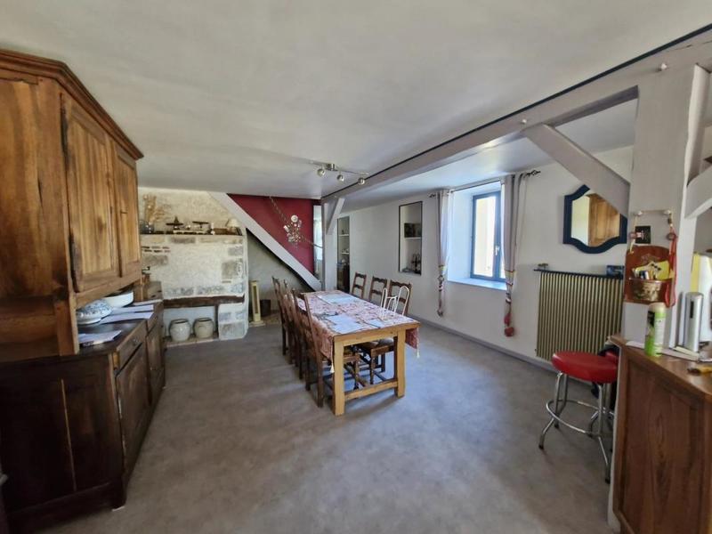 Appartement - 160 m² - 6 pièces