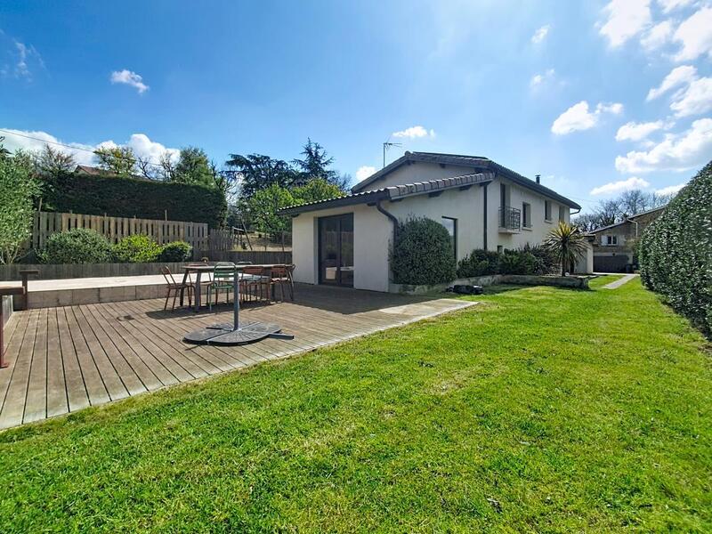 Maison - 201 m² - 4 pièces