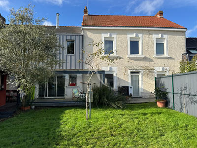 Maison - 209 m² - 8 pièces