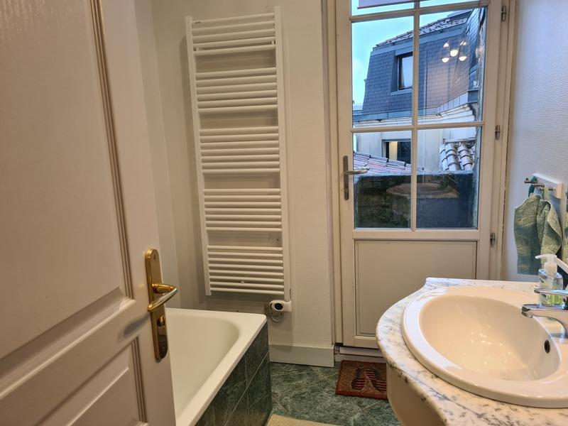 Appartement ancien - 63 m² - 3 pièces