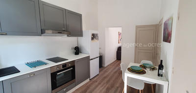 Immeuble - 185 m² - 9 pièces