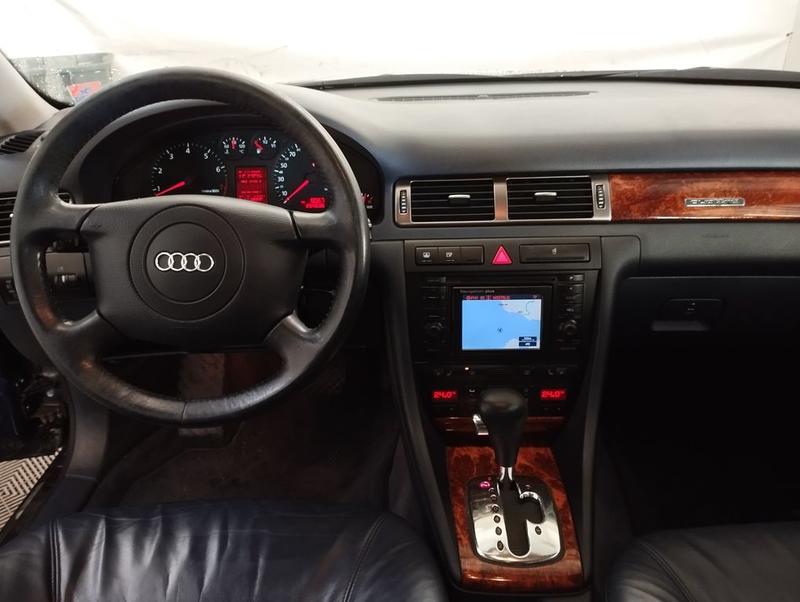 Audi A6 4.2 V8 300 Quattro 4p