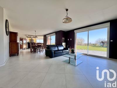 Maison - 212 m² - 6 pièces