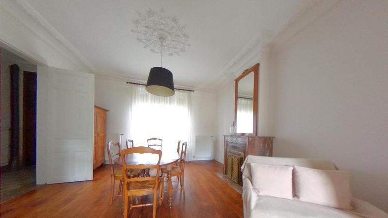 Propriété - 184 m² - 8 pièces