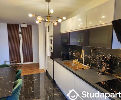 Chambre - 12 m² - 1 pièce