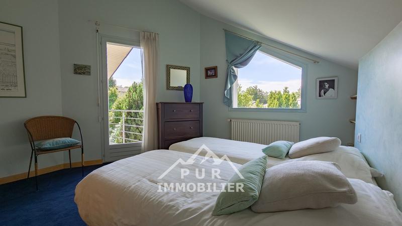 Maison - 206 m² - 6 pièces