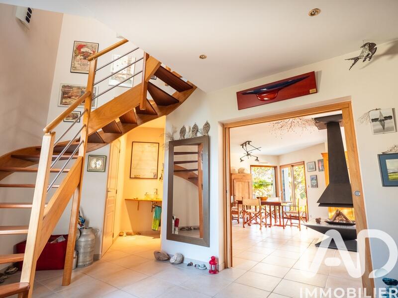Maison de maîtres - 208 m² - 8 pièces