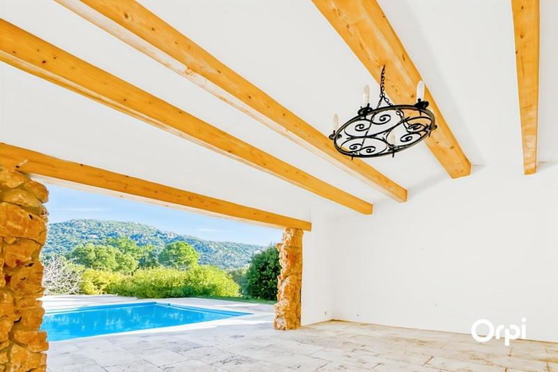 Mas - 261 m² - 6 pièces