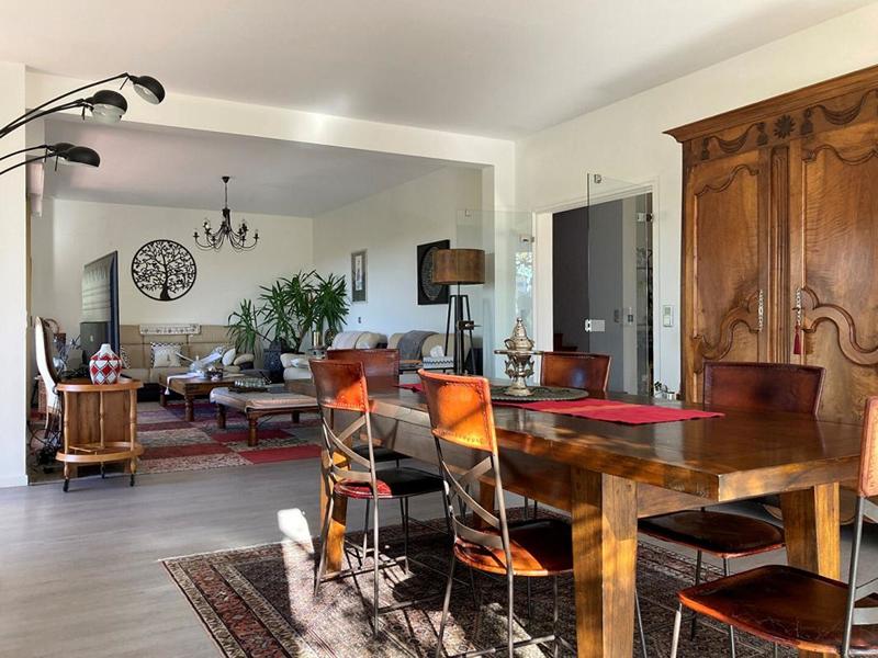 Maison - 255 m² - 9 pièces