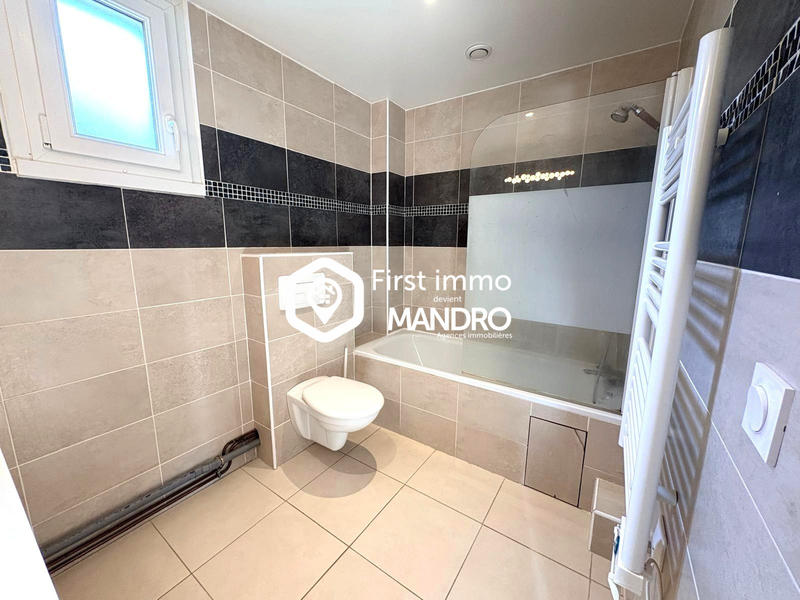 Appartement - 84 m² - 3 pièces