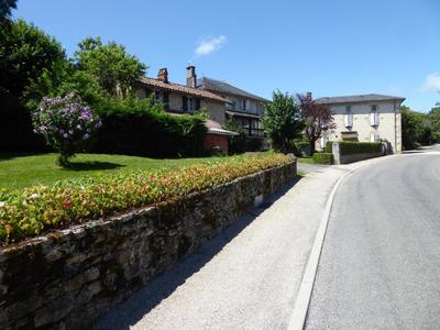 Corps de ferme - 274 m² - 10 pièces