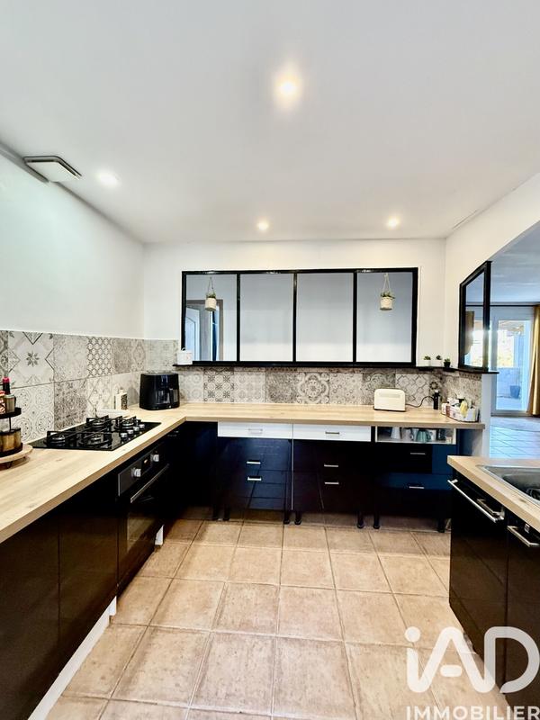 Maison - 98 m² - 4 pièces