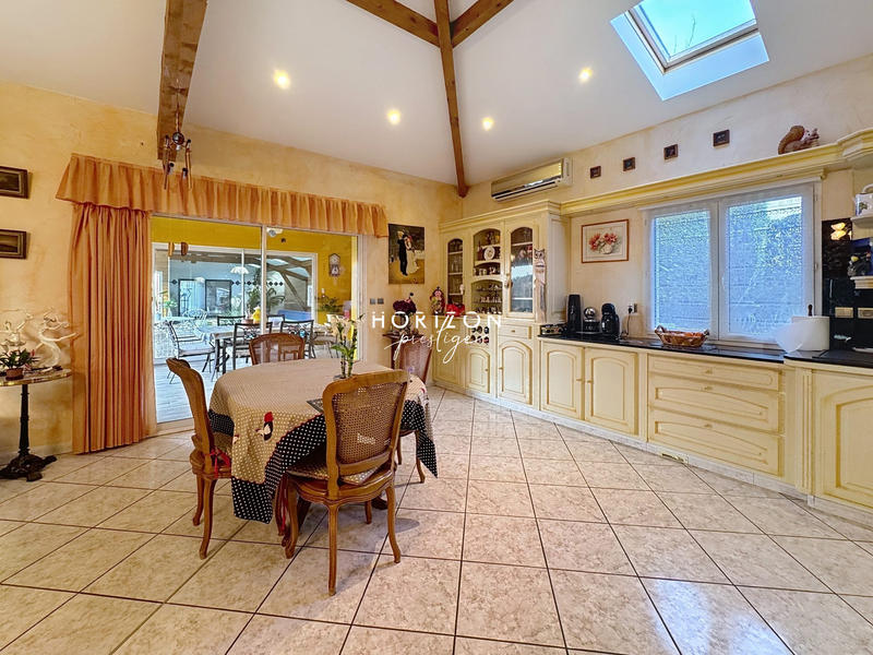 Maison contemporaine - 200 m² - 8 pièces