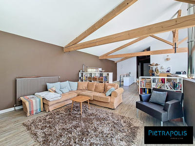 Maison - 375 m² - 12 pièces