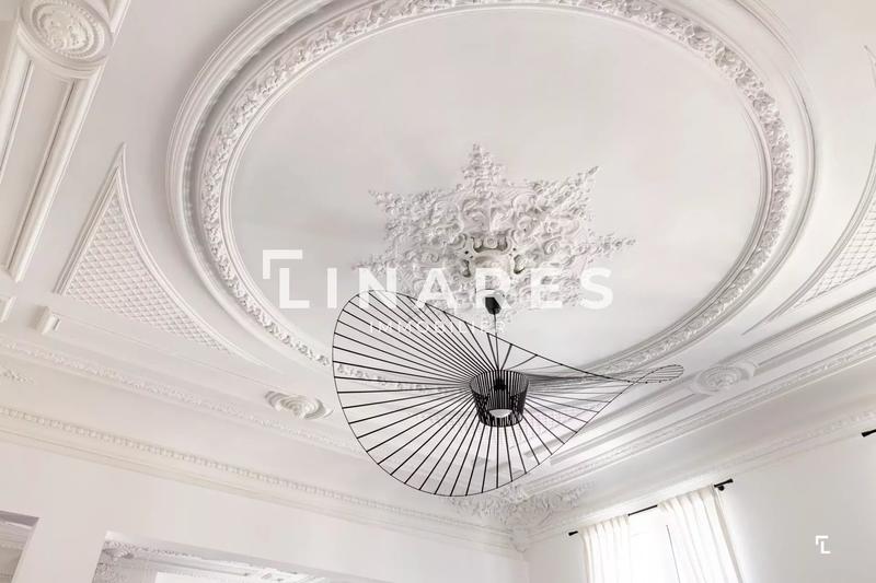 Appartement - 221 m² - 5 pièces