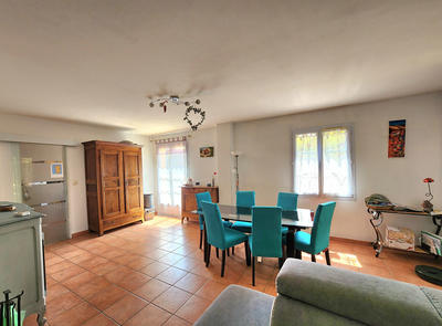 Maison - 163 m² - 7 pièces