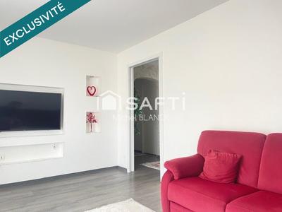 Appartement - 90 m² - 7 pièces