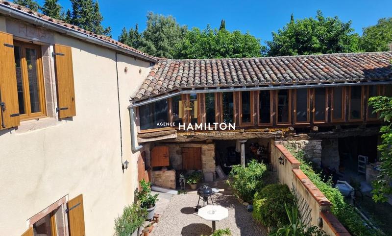 Maison de village - 230 m² - 6 pièces