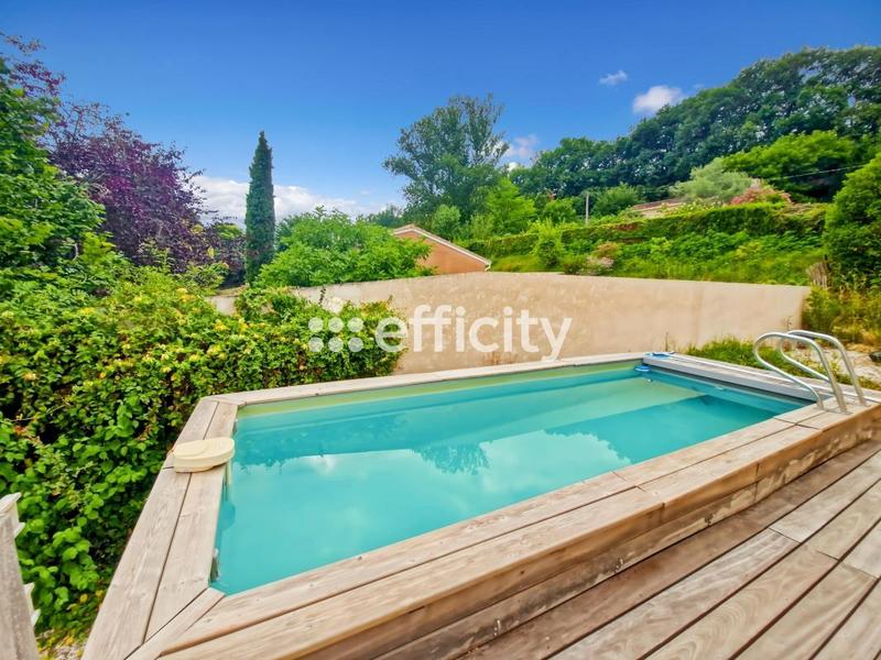 Maison traditionnelle - 100 m² - 6 pièces