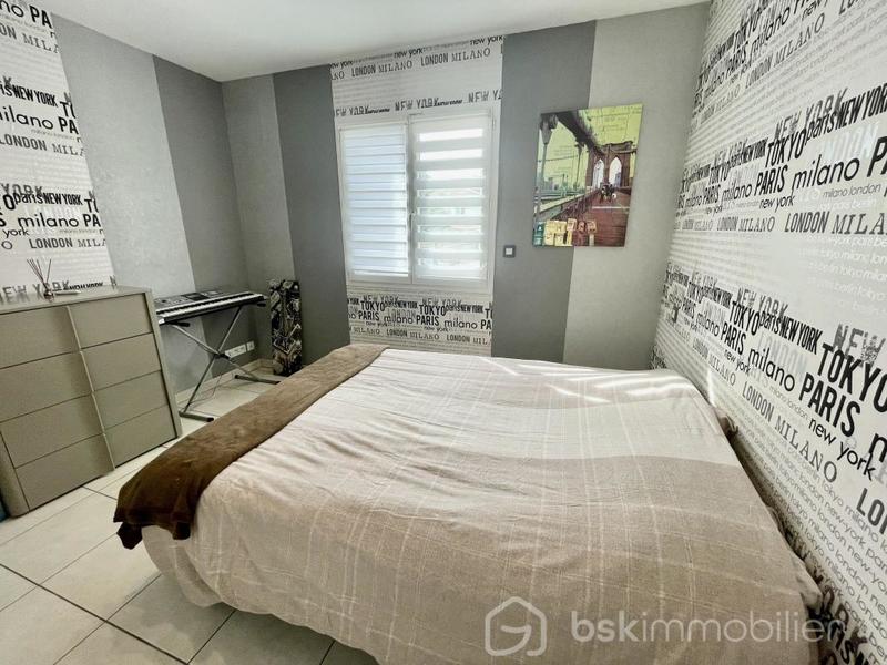 Villa - 148 m² - 6 pièces