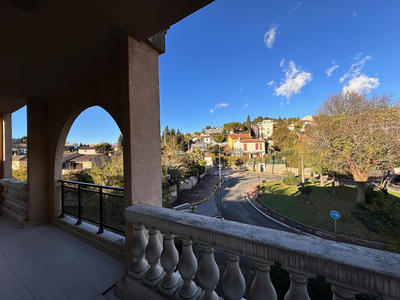 Appartement - 57 m² - 2 pièces