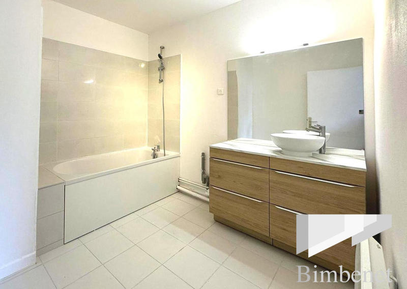 Appartement - 94 m² - 4 pièces