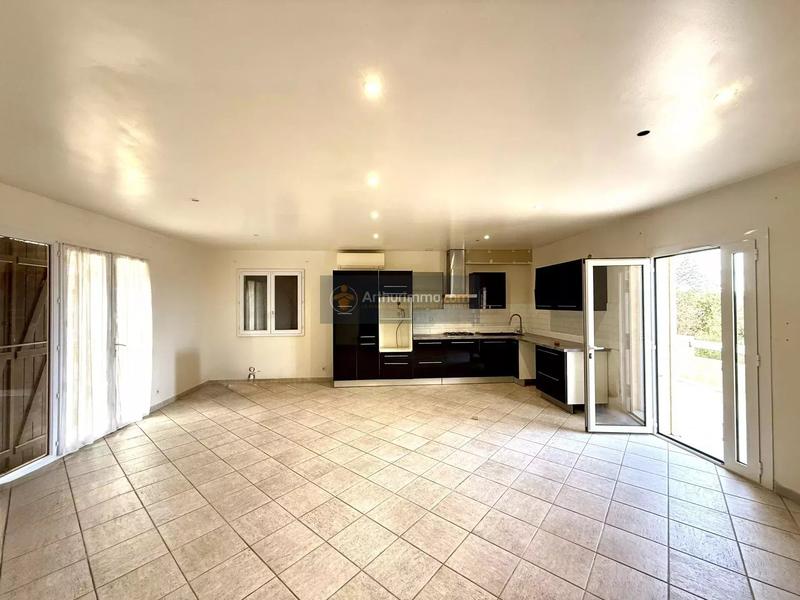 Maison - 94 m² - 4 pièces