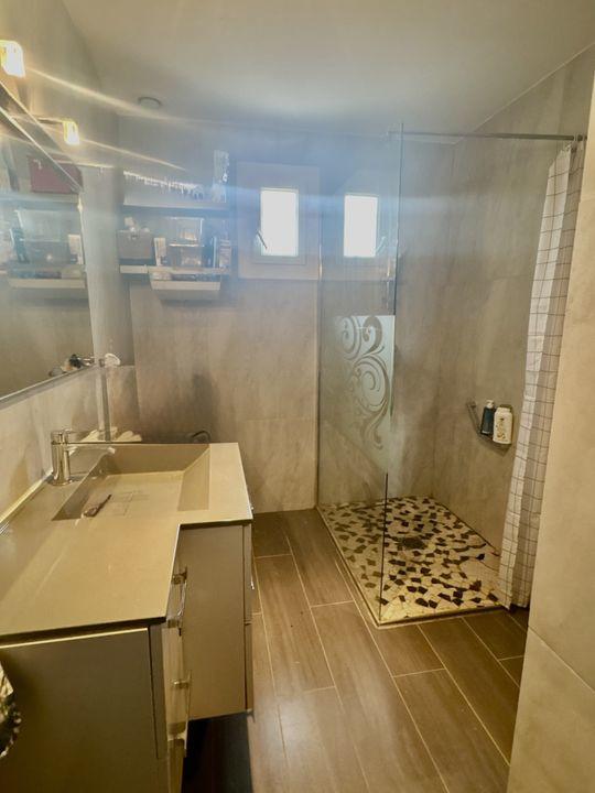 Villa - 185 m² - 6 pièces