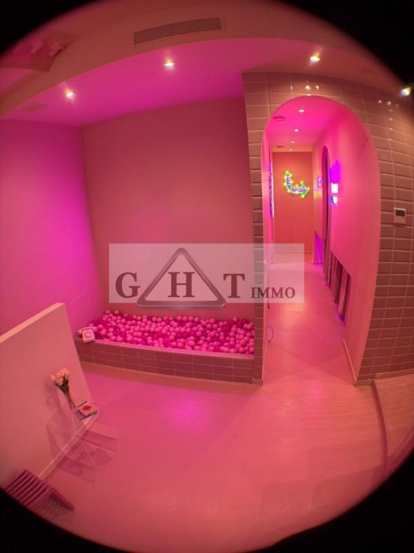 Local commercial - 110 m²