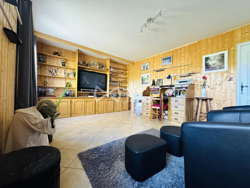 Maison - 138 m² - 6 pièces