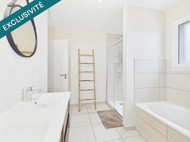 Maison - 95 m² - 4 pièces