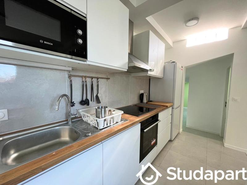 Chambre - 9 m² - 1 pièce