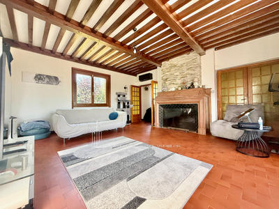 Propriété - 258 m² - 8 pièces