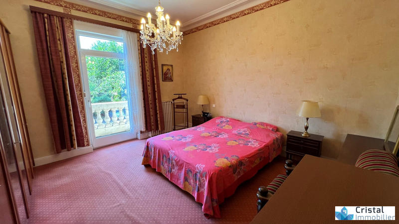 Maison - 177 m² - 8 pièces