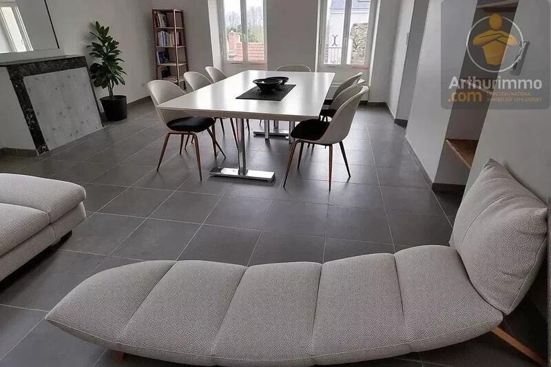 Maison - 186 m² - 8 pièces