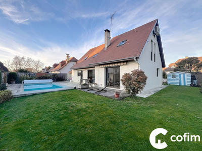 Villa - 163 m² - 6 pièces