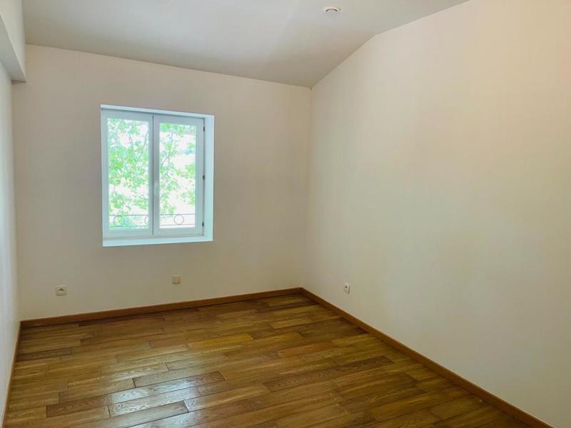 Maison en pierre - 105 m² - 5 pièces