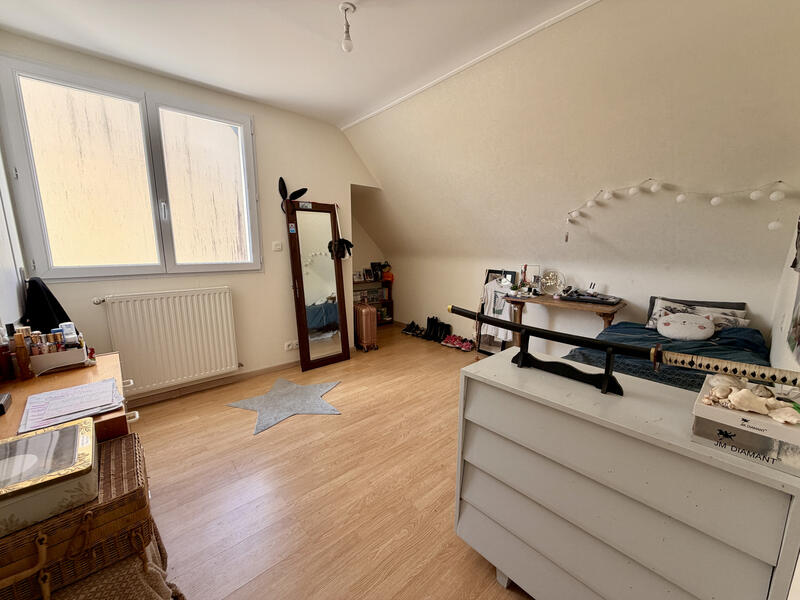 Maison - 141 m² - 6 pièces