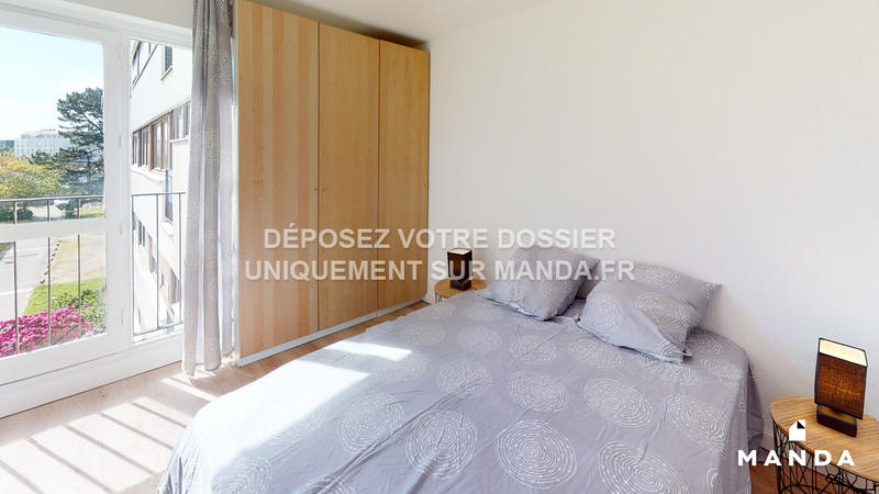Chambre - 12 m² - 5 pièces
