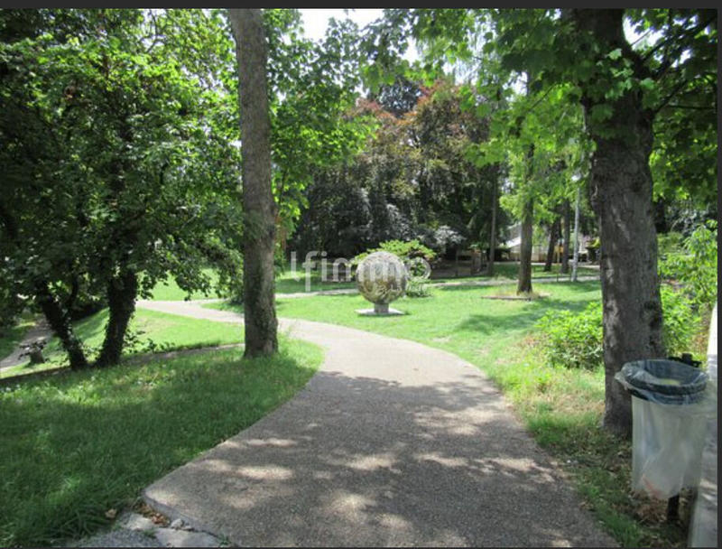 Appartement - 96 m² - 5 pièces