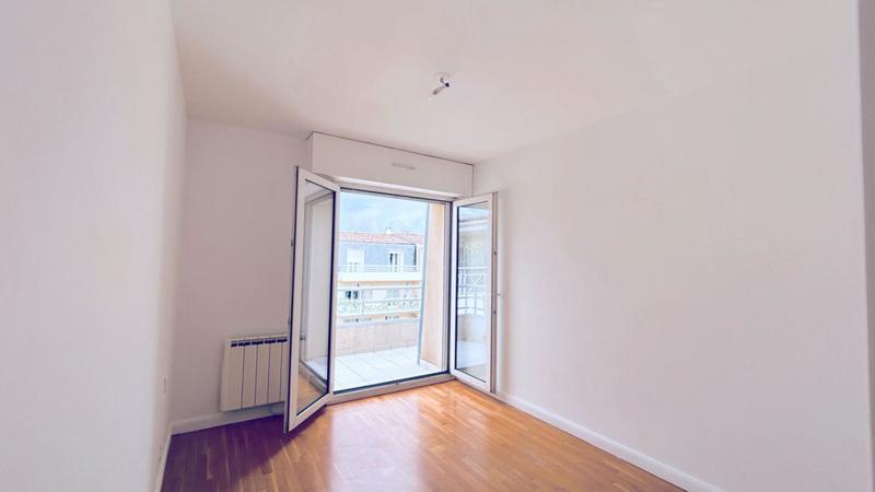 Appartement - 110 m² - 4 pièces